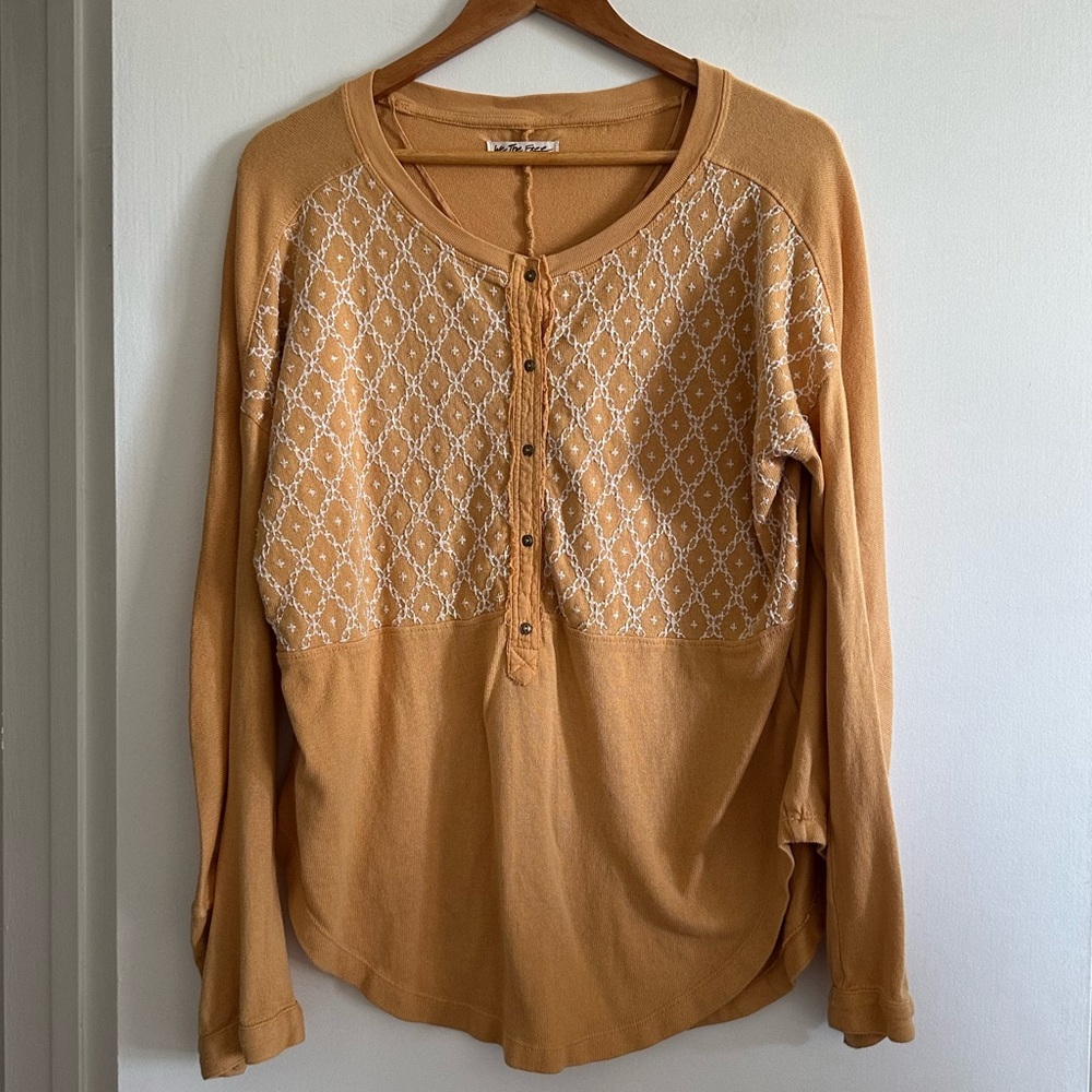 Free People We the Free Free Spirit Henley Long Sleeve Tee Size Small EUC - Picture 5 of 11